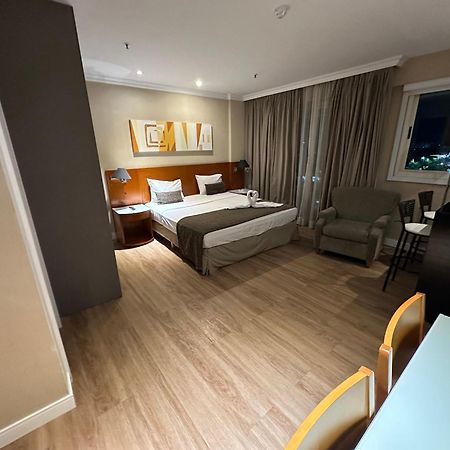 Barra Da Tijuca - 9 - Flat Premium Com Cozinha, Fogao Cooktop, Geladeira Grande, Smart Tv Grande, Lindo E Muitissimo Confortavel, Balsa Para A Praia Gratis E Estacionamento Gratuito Rio de Janeiro Luaran gambar