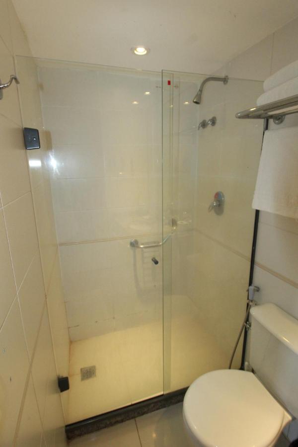 Barra Da Tijuca - 9 - Flat Premium Com Cozinha, Fogao Cooktop, Geladeira Grande, Smart Tv Grande, Lindo E Muitissimo Confortavel, Balsa Para A Praia Gratis E Estacionamento Gratuito Rio de Janeiro Luaran gambar