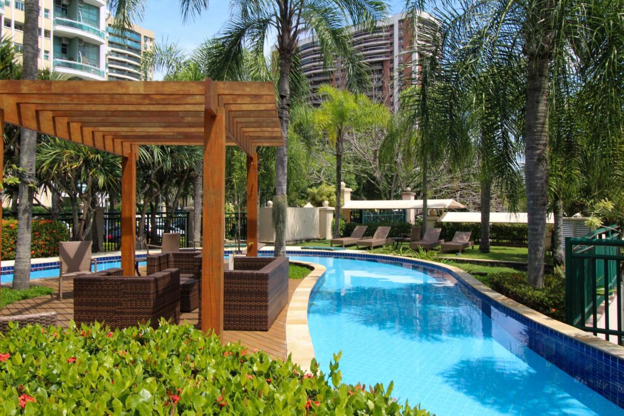 Barra Da Tijuca - 9 - Flat Premium Com Cozinha, Fogao Cooktop, Geladeira Grande, Smart Tv Grande, Lindo E Muitissimo Confortavel, Balsa Para A Praia Gratis E Estacionamento Gratuito Rio de Janeiro Luaran gambar