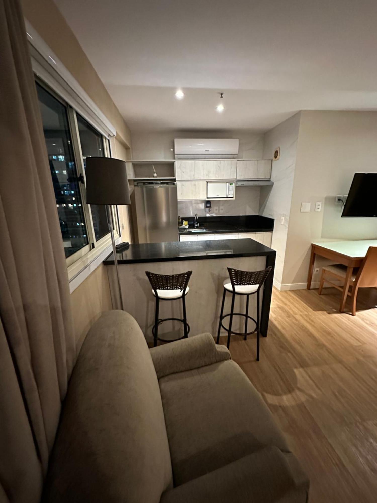 Barra Da Tijuca - 9 - Flat Premium Com Cozinha, Fogao Cooktop, Geladeira Grande, Smart Tv Grande, Lindo E Muitissimo Confortavel, Balsa Para A Praia Gratis E Estacionamento Gratuito Rio de Janeiro Luaran gambar