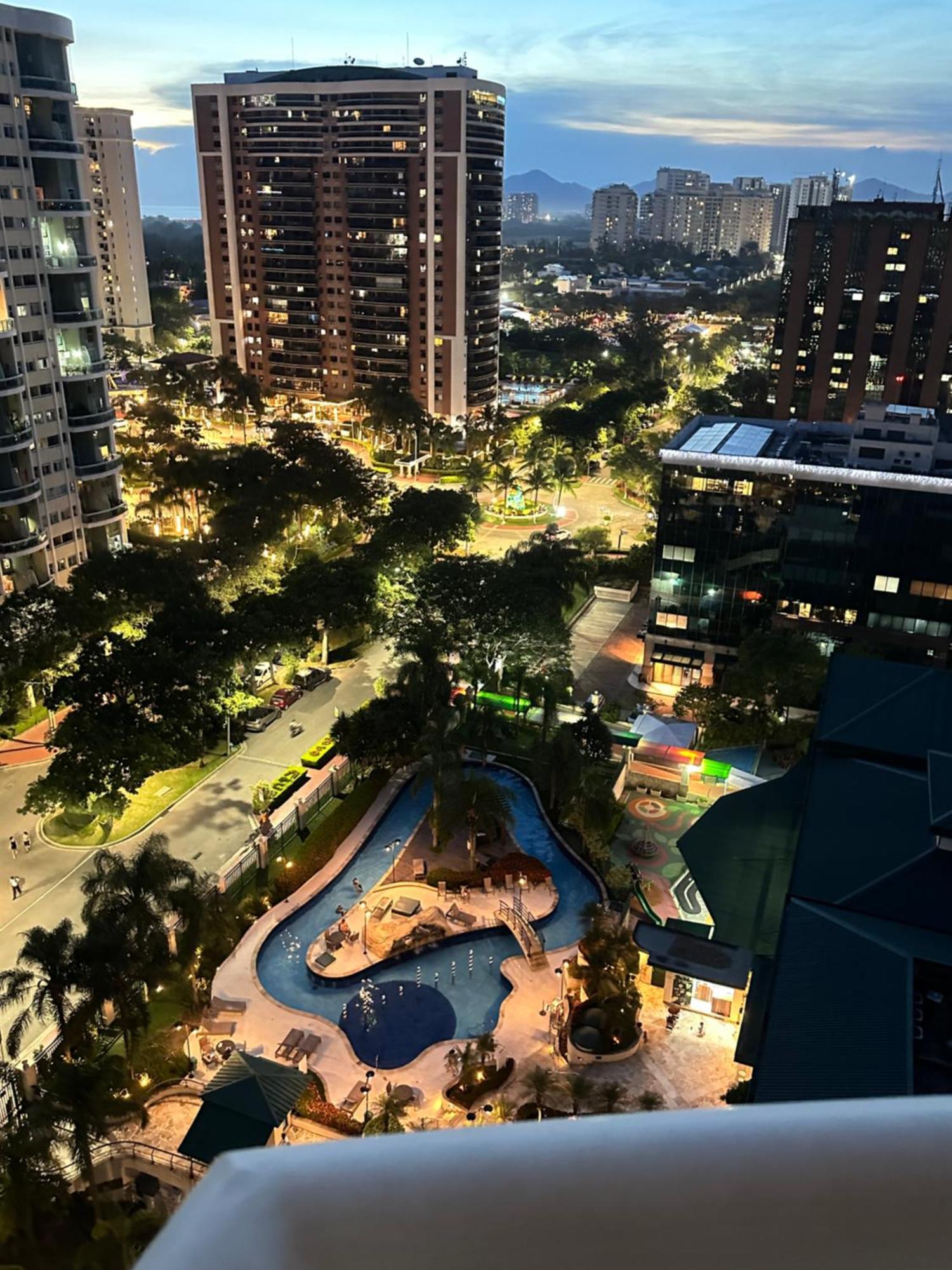 Barra Da Tijuca - 9 - Flat Premium Com Cozinha, Fogao Cooktop, Geladeira Grande, Smart Tv Grande, Lindo E Muitissimo Confortavel, Balsa Para A Praia Gratis E Estacionamento Gratuito Rio de Janeiro Luaran gambar